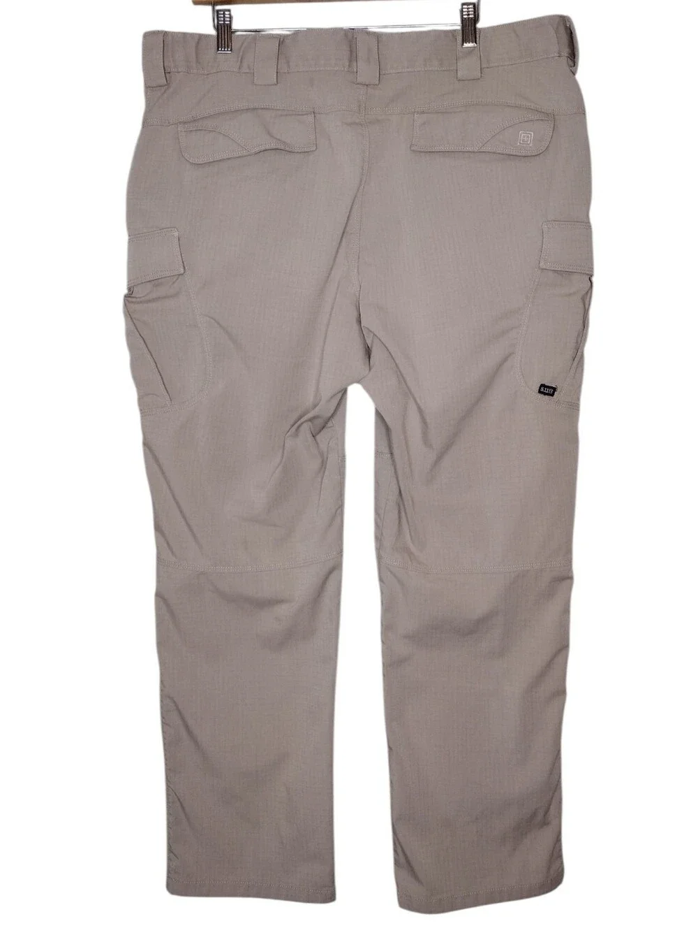 5.11 Tactical Tan Men's Outdoors Work Utility Cargo Pants Sz 40×30 - Picture 2 of 15